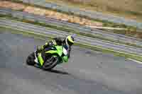 cadwell-no-limits-trackday;cadwell-park;cadwell-park-photographs;cadwell-trackday-photographs;enduro-digital-images;event-digital-images;eventdigitalimages;navarra;no-limits-trackdays;peter-wileman-photography;racing-digital-images;trackday-digital-images;trackday-photos